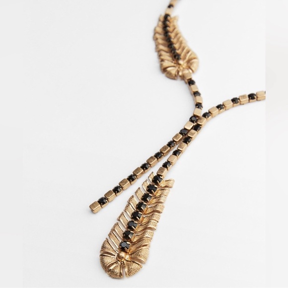 Zara Gold Feather Necklace - Picture 3 of 4